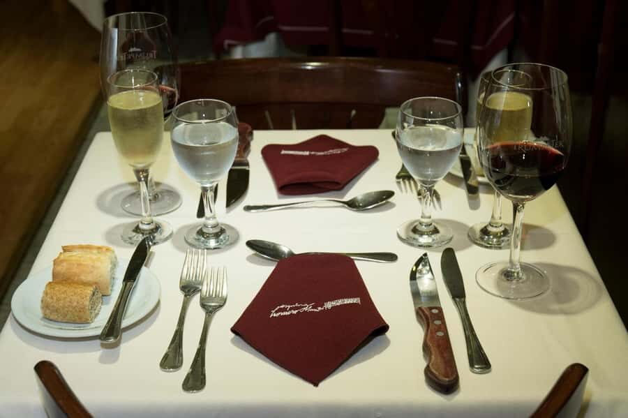BA: Tango Show and Optional Dinner at Esquina Homero Manzi - Location vibes: a tango night you can find again