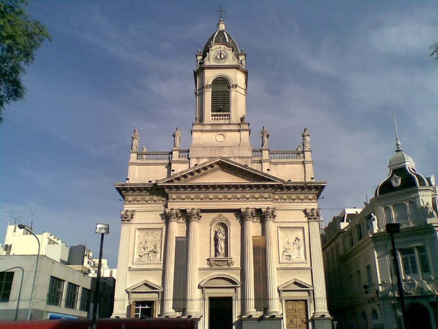 Buenos Aires 3-Hour Small Group Pope Francis Tour - Meeting in San Telmo: starting smart at Defensa 831