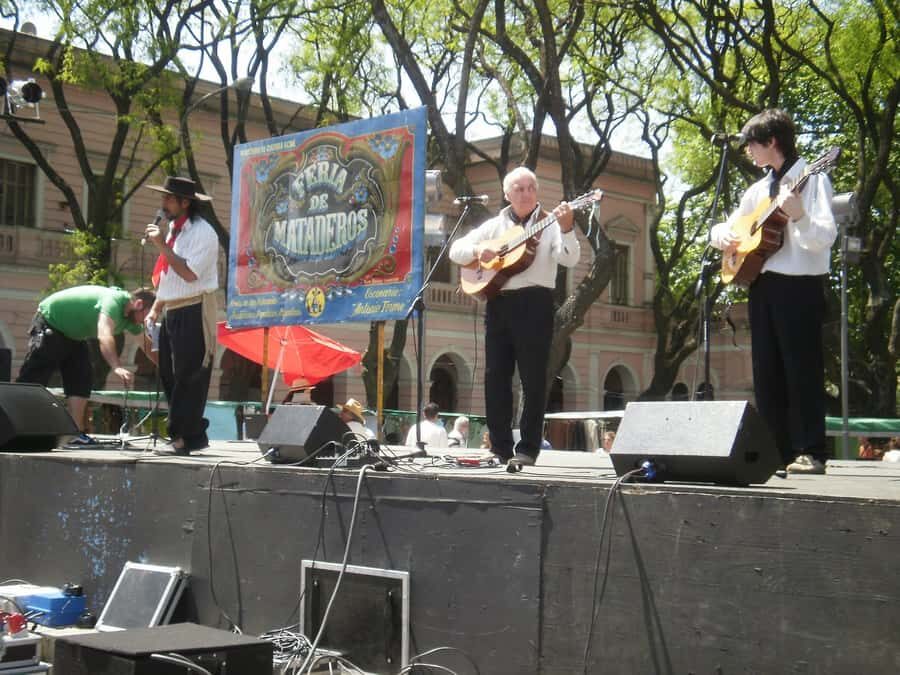 Buenos Aires Fairs: San Telmo & Mataderos Cultural Tour - Price and value: is $127 a fair deal for 5 hours?