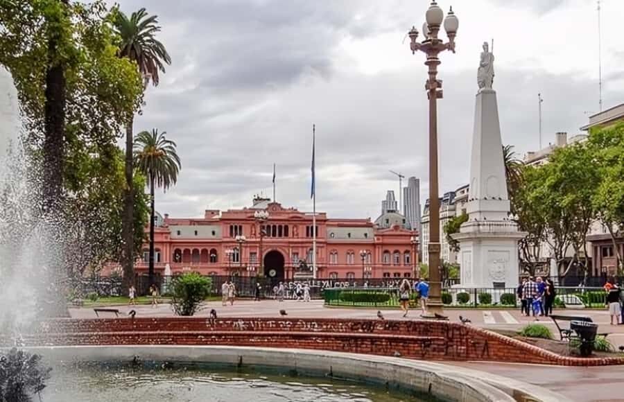 Buenos Aires : Highlights Walking Tour With A Guide - Key highlights you’ll feel on this tour