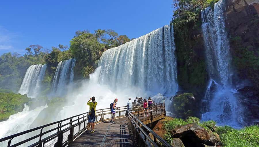 Buenos Aires: Iguazu Falls Private Day Trip with Airfare - Reserved entry and the park train: the hidden time win