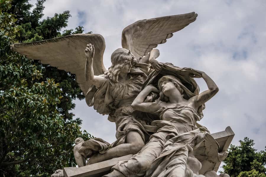 Buenos Aires: La Recoleta Cemetery Guided Tour in English - Before you go: the extra ticket that controls your timing