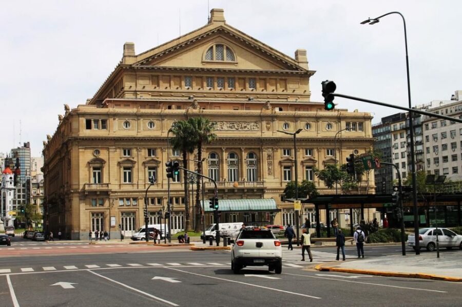 Buenos Aires: Panoramic Bus Tour - Timing and logistics: photo windows and waiting time on a fixed route