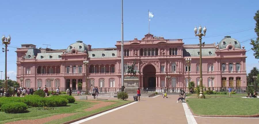 Buenos Aires: Panoramic Bus Tour - San Nicolás and Monserrat: Plaza de Mayo and the city’s political core
