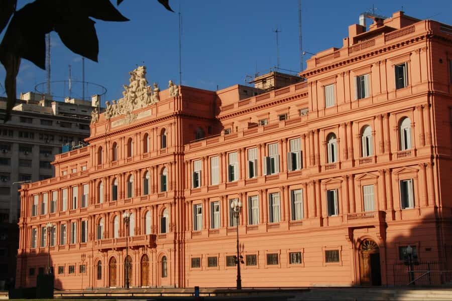Buenos Aires Premium City Tour - Retiro and San Nicolás: where the city shows its in-between side