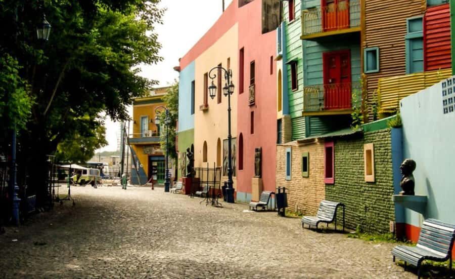 Buenos Aires Premium city tour with street food - Recoleta and the El Ateneo Grand Splendid Bookstore
