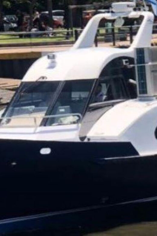 Buenos Aires: Premium Delta Navigation round trip - Service Level: Clean Boat, Helpful Staff, and What Can Go Wrong