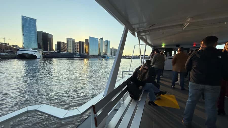 Buenos Aires: Puerto Madero Sunset Cruise with Open Bar - Seating, crowding, and comfort: what to expect on busy nights