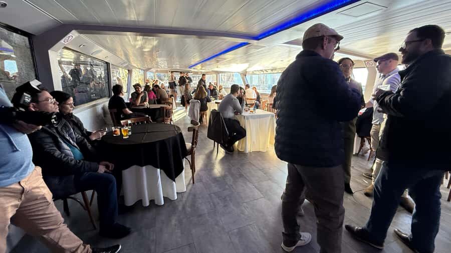 Buenos Aires: Puerto Madero Sunset Cruise with Open Bar - The boat experience: open bar, music, and what “fun and informal” really means