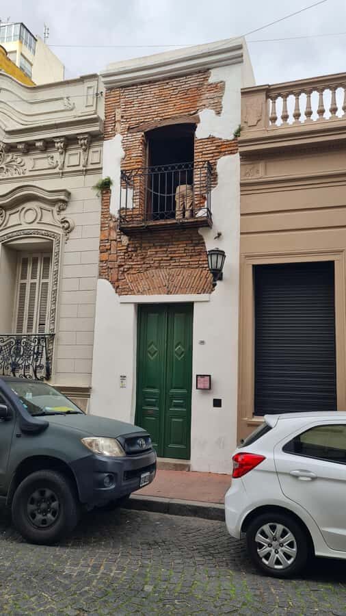 Buenos Aires: San Telmo, History, Bars, and Tango! - Tango Spots on Foot: From Tango Venues to the Narrowest House Moments