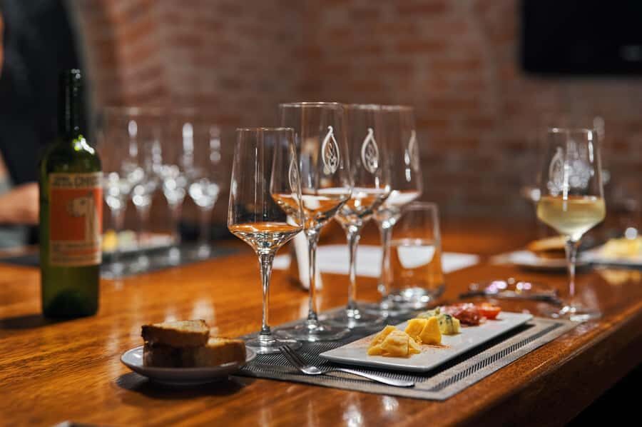 Buenos Aires: Small-Group Wine Tasting - Palermo Soho’s Miravida: the setting that makes wine tasting feel like a plan