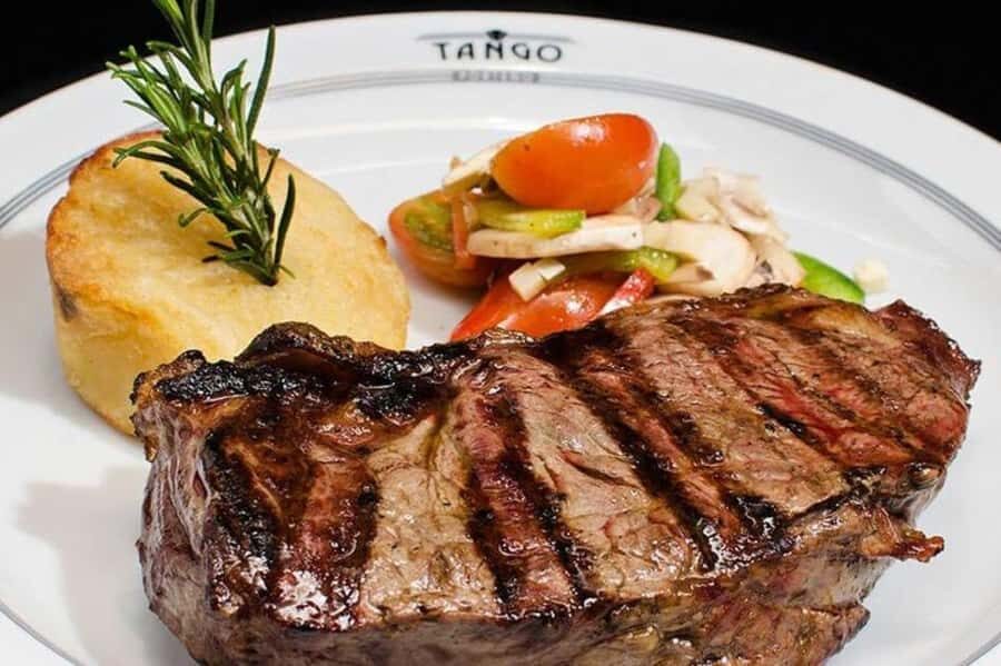 Buenos Aires: Tango Porteño Show Ticket with Dinner Option - Tango Porteño: 1940s tango, packaged for an easy night