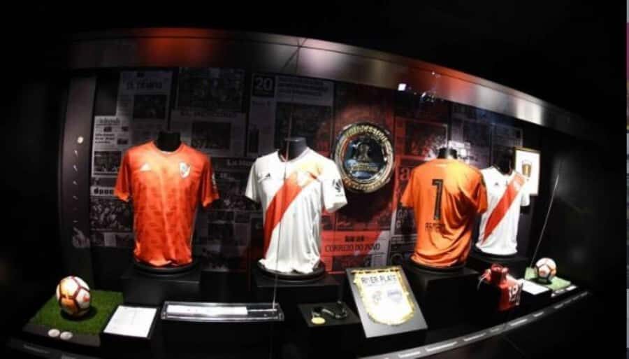 Buenos Aires: Tickets to River Plate Museum - The 360 cinema room: how they capture matchday feelings
