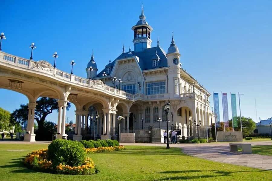 Buenos Aires: Tigre Delta Half-Day Tour with Navigation - Minibus Ride North: Buenos Aires Landmarks to Tigre’s Waterfront