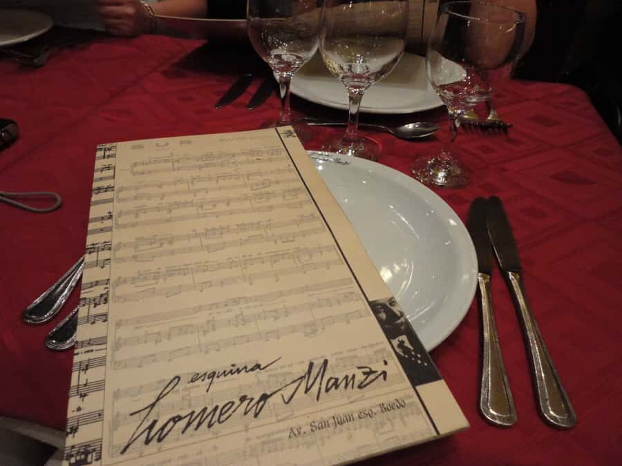 Esquina Homero Manzi Dinner and Tango Show - A 1940s tango corner in Boedo (not a theme-park performance)