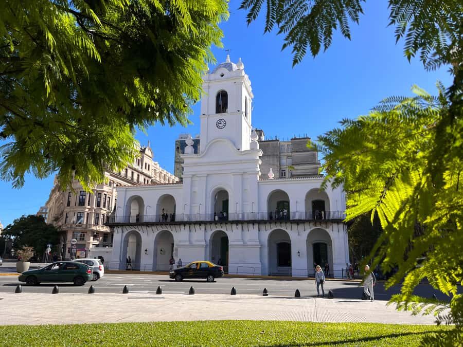Exclusive Full-Day Private Tour in Buenos Aires - San Telmo: old streets, street life, and craft energy