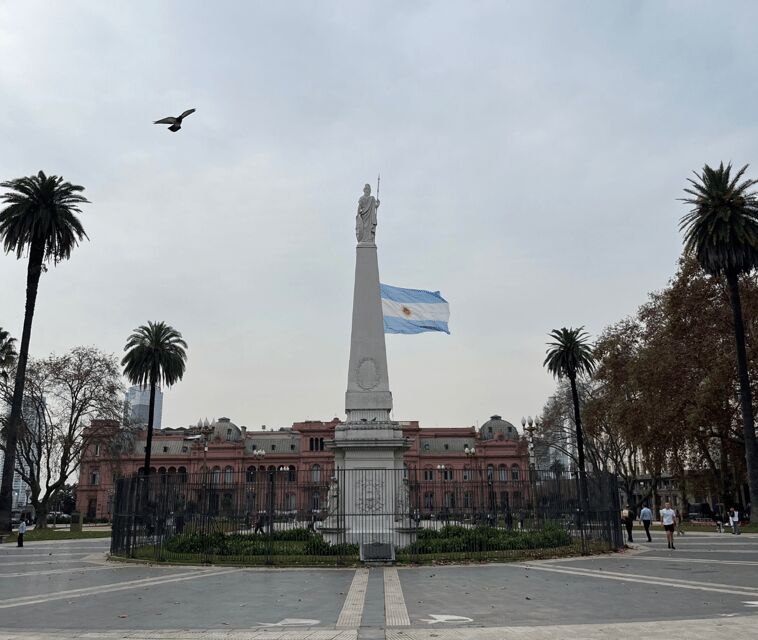 Free Walking Tour of Buenos Aires - Finding the Guide at Pirámide de Mayo and Staying on Schedule