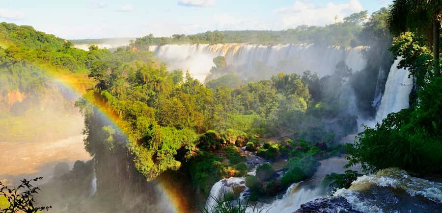 From Buenos Aires: 3-Day Iguazu Falls Tour with Airfare - Where you’ll stay: 4-star hotels on either side of the falls