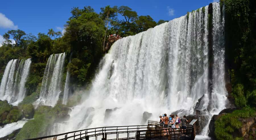 From Foz do Iguaçu: Argentinian Iguazu Falls with Ticket - How this tour actually helps you see Iguazu, not just visit it