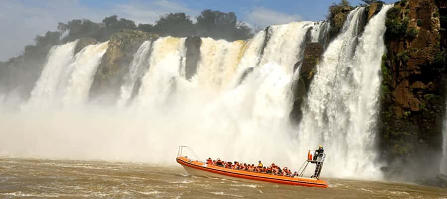 Iguazu Falls: Gran Aventura Boat and Argentinian Falls Tour - The big draw: Gran Aventura speedboat runs and getting soaked on purpose