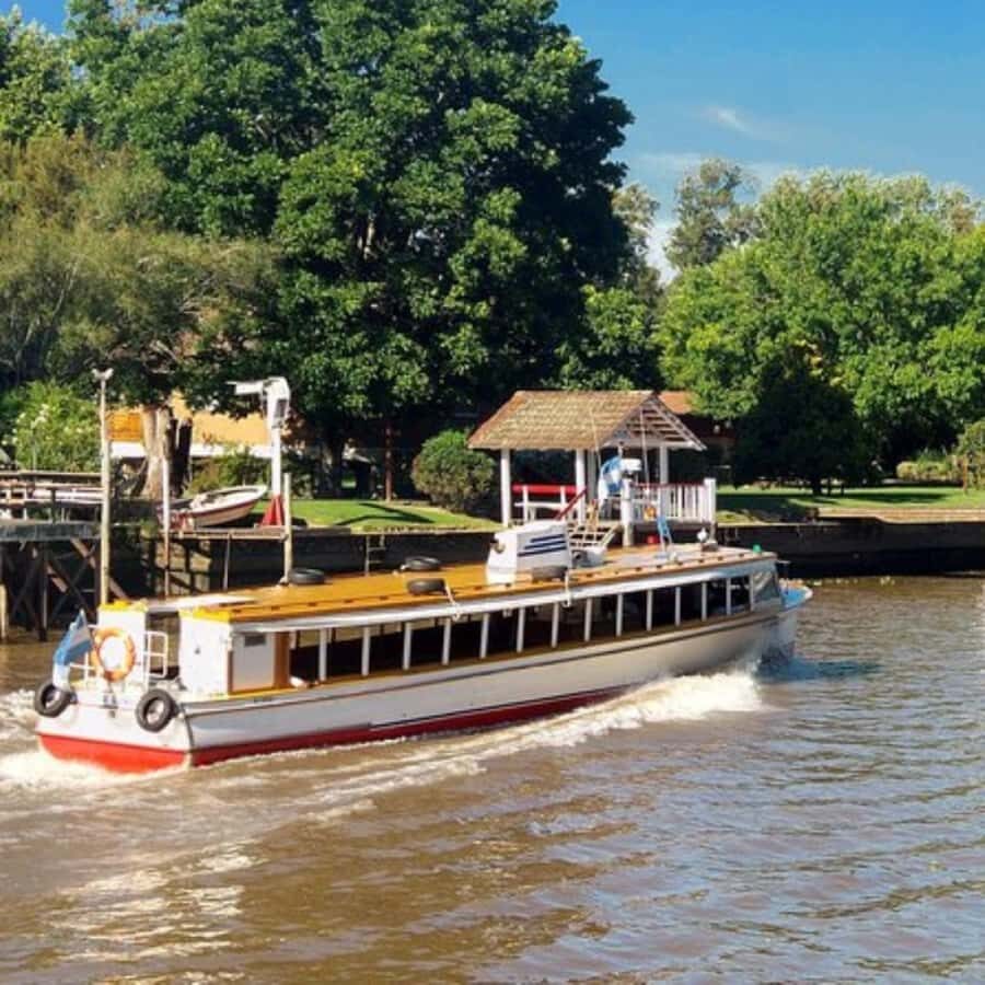 Private City Tour of Buenos Aires + Tigre Delta - Your Private Guide Makes the Difference: Emiliano, Maicon, Leo, and Flexibility