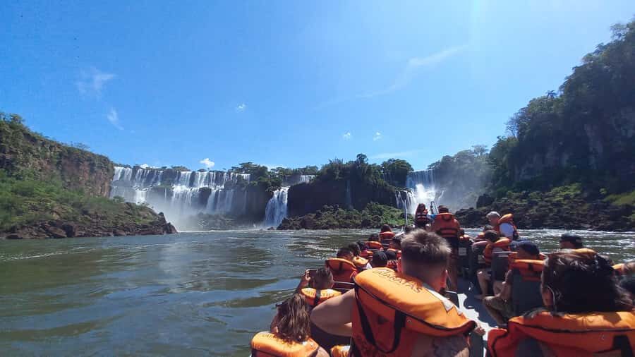 Puerto Iguazú: Iguazú Falls Adventure with 4WD & Boat Ride - Key Things You’ll Notice on This 12-Hour Iguazú Adventure