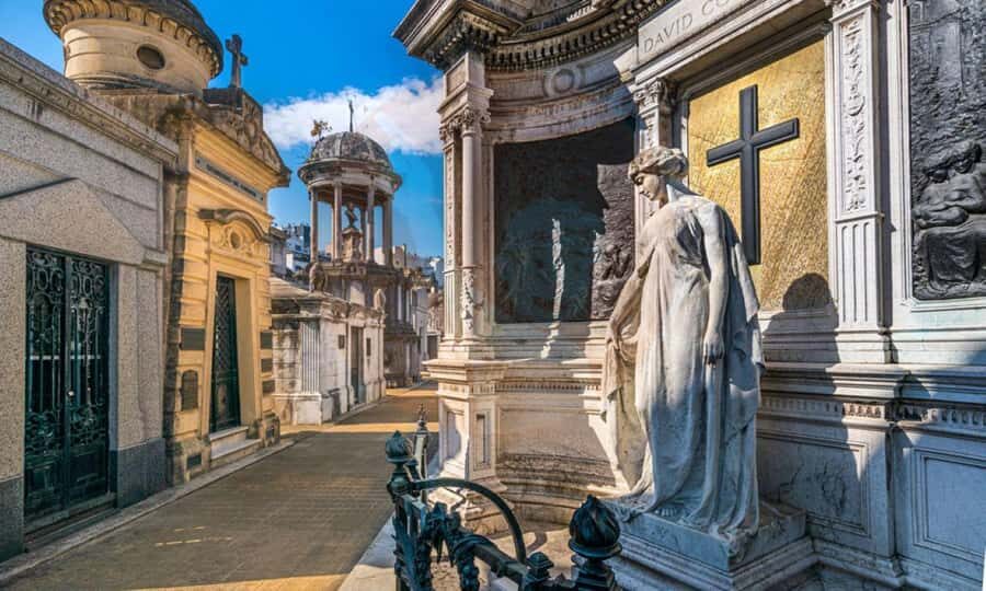 Recoleta & Cemetery for curious people - Mansión Estrugamou (Casa Basavilbaso) and Palacio San Martín: wealth written in stone