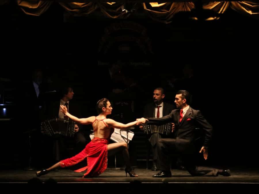Tango show in La Ventana with optional Dinner - Getting there and back: the one place you should stay alert